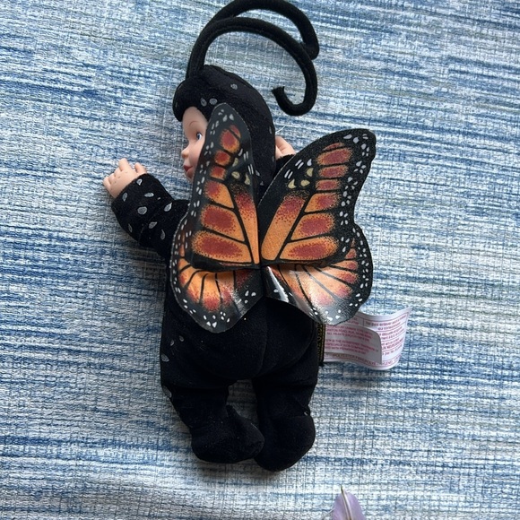 VINTAGE 1997 ANNE GEDDES DOLL 9” ORANGE WINGED BLACK BABY BUTTERFLY OPENED EYES - Picture 2 of 5